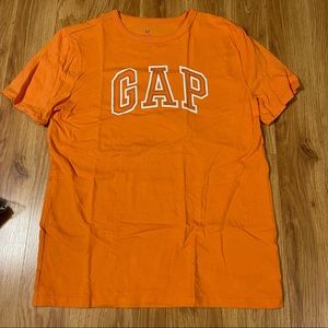 Boys orange short sleeve GAP logo tee size xxl never worn !